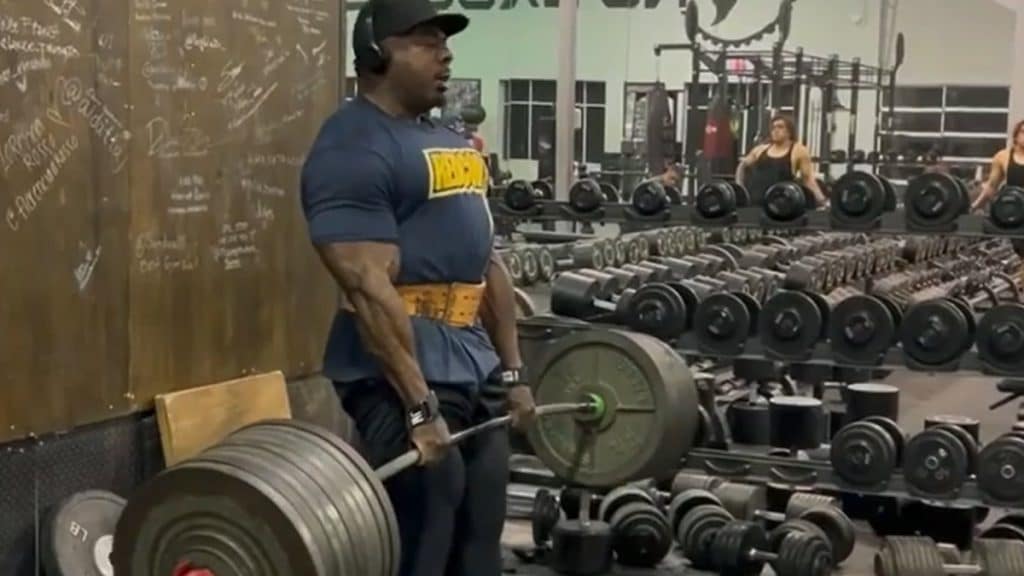 Joe Mackey 870lbs Deadlift