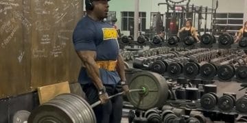 Joe Mackey 870lbs Deadlift