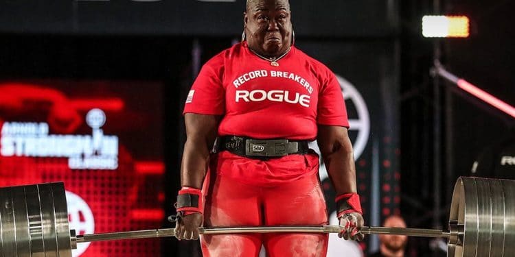 Tamara Walcott 641 Pound Elephant Bar Deadlift Record