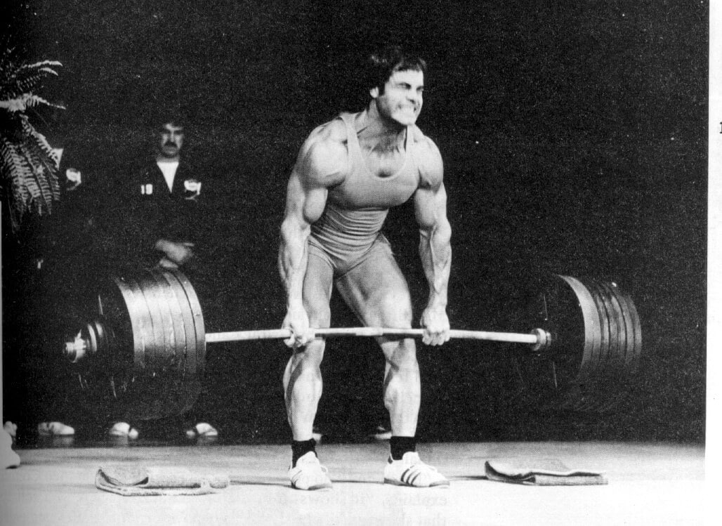 Axle Deadlift vs. Barbell Deadlift What’s the Difference? Fitness Volt
