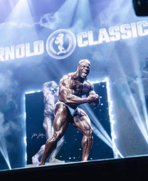 Samson Dauda Posing At 2022 Arnold Classic