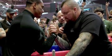 Larry Wheels vs Eddie Hall Arm Wrestling