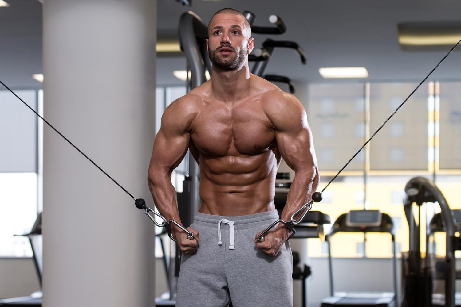 11 Best Compound, Isolation, and Bodyweight Chest Exercises