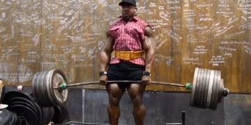 Joe Mackey 820lb Deadlift PR