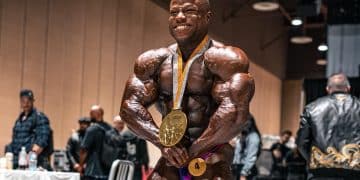 Shaun Clarida Competes In 212