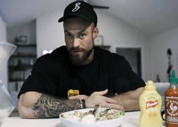 Chris Bumstead 2100 Calorie Diet