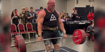 Nick Best Deadlifts 600lb 15 Reps