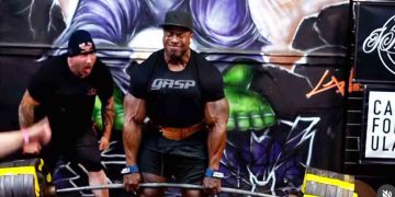 Joe Mackey 910 Lb Deadlift