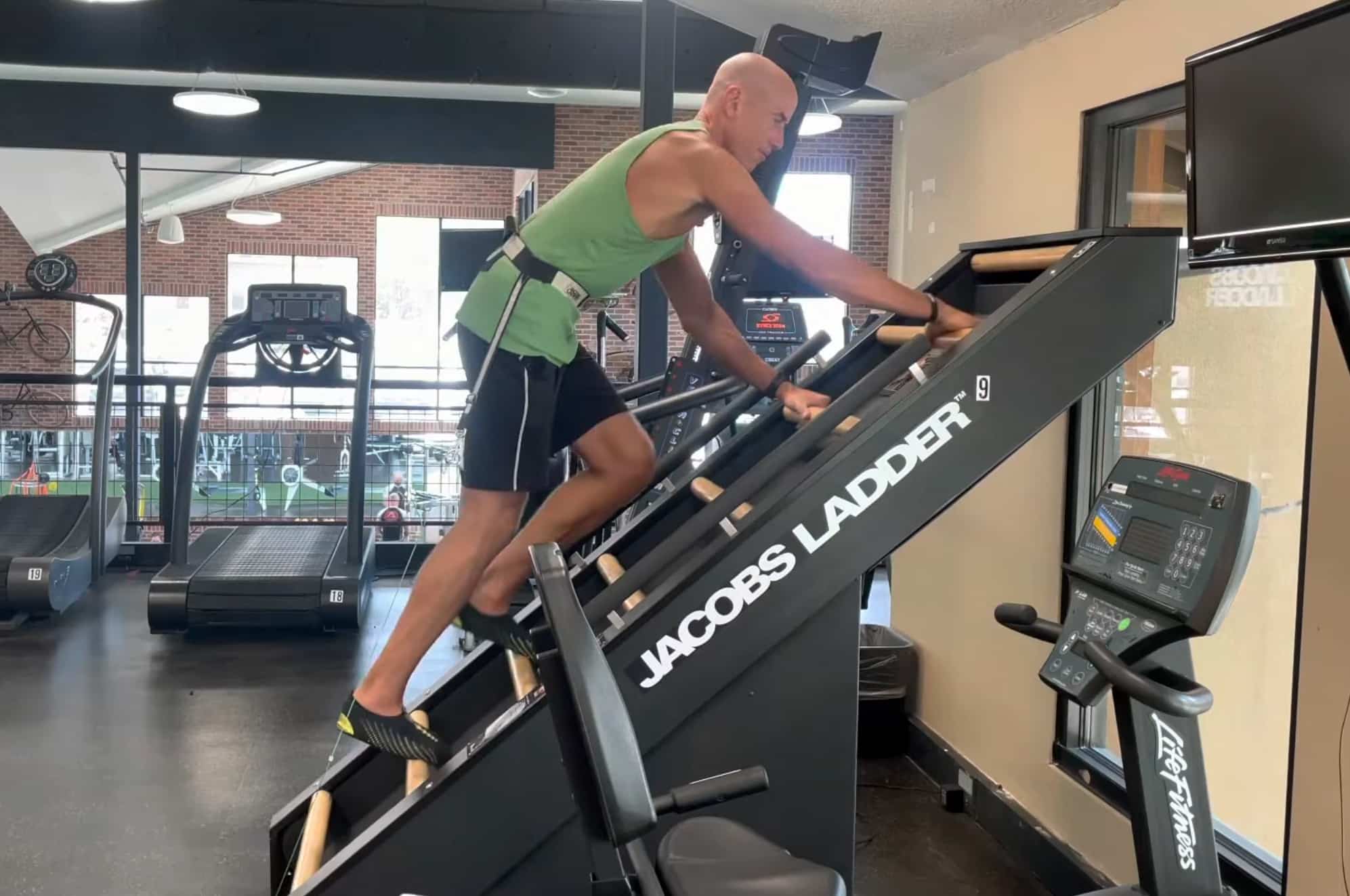 jacobs-ladder-exercise-guide-workouts-benefits-and-muscles-worked
