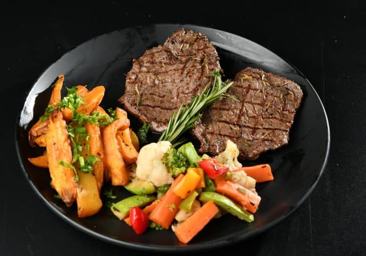Beef Steak With Grilled Vegetables