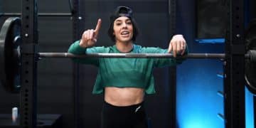 Dana Linn Bailey Squat Tips