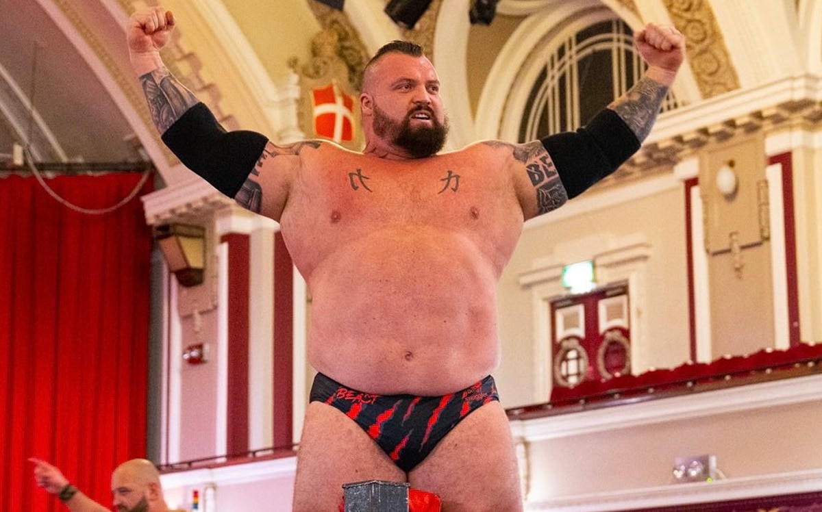 Jay Cutler coaches world-renowned strongman Eddie Hall through a