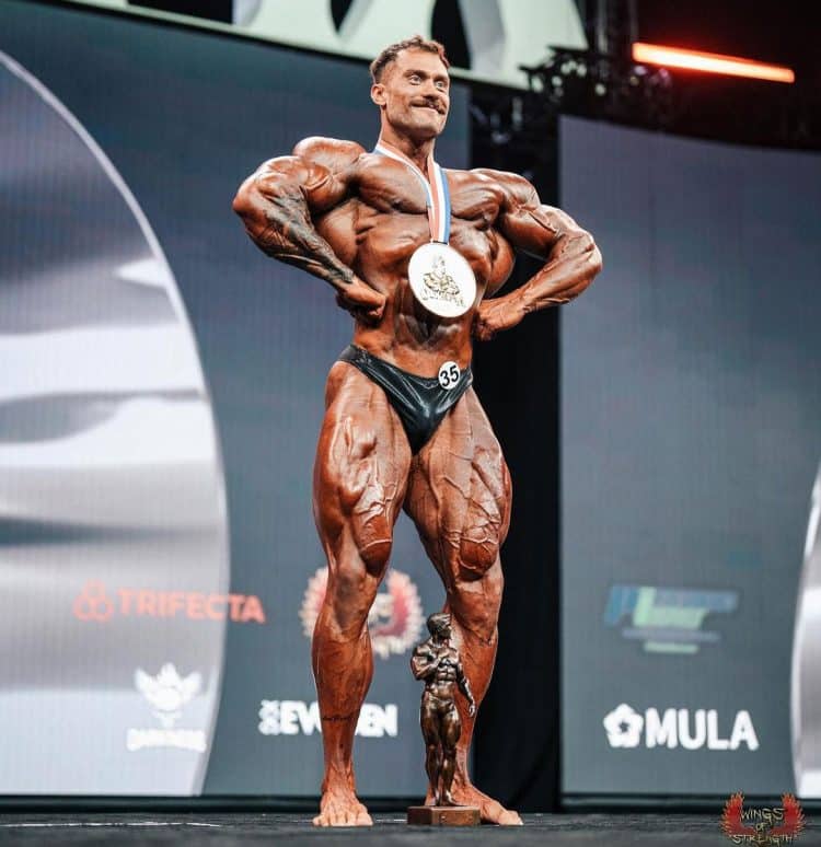 Chris Bumstead Wins 5th