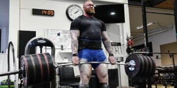 Hafthor Bjornsson 440 Kg Deadlift