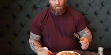Hafthor Bjornsson 8,000 Calorie Full Day Of Eating