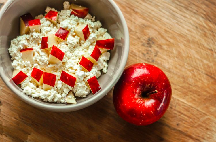 Apple Cottage Cheese Bowl