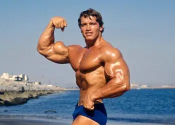 Arnold Schwarzenegger Posing