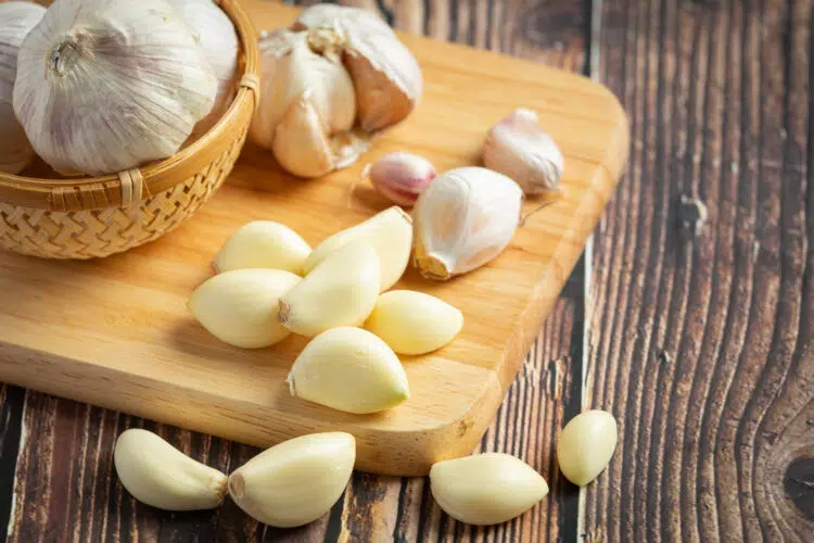 Fresh Raw Garlic