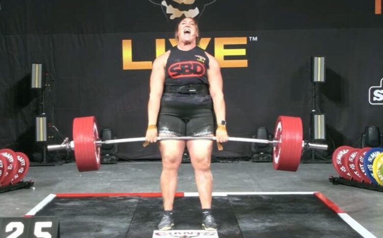 Lucy Underdown Sets Deadlift World Record