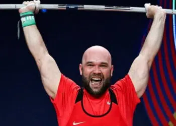 Ruslan Nurudinov Sets Clean Jerk World Record