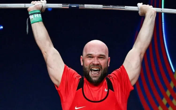 Ruslan Nurudinov Sets Clean Jerk World Record