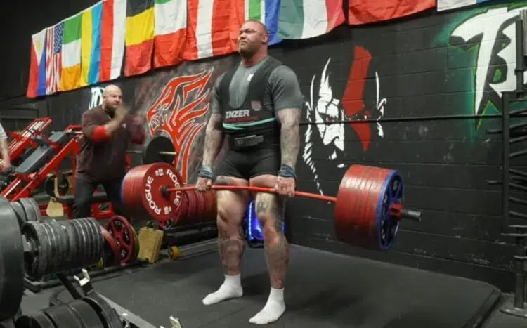 Hafthor Bjornsson Locks Out 460 Kg 1 014 1 Lb Deadlift