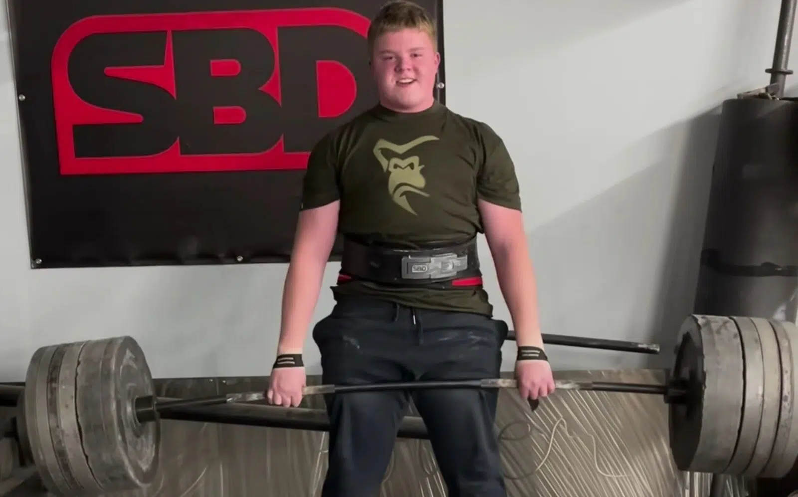 Bubba Pritchett Deadlifts 260 8 Kg 575 Lb