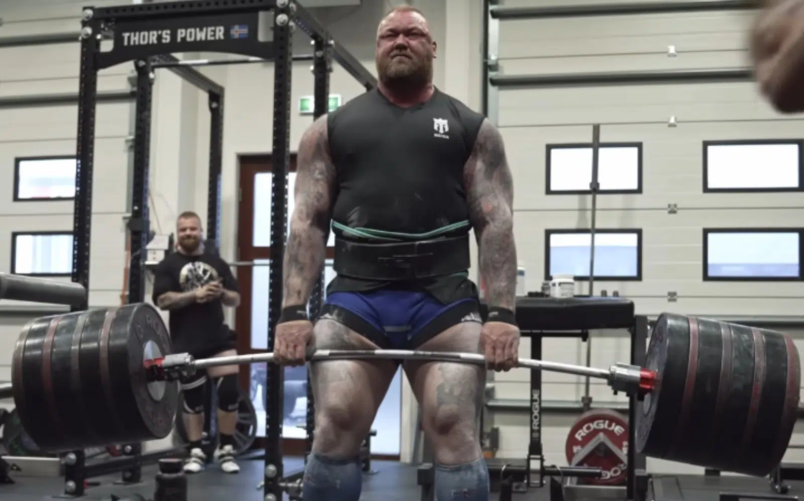 Hafthor Bjornsson Locks Out 470 Kg 1 036 2 Lb Elephant Bar Deadlift