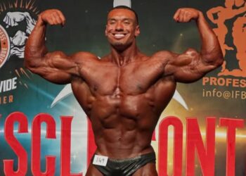 Larry Wheels Wins Ifbb Pro Card
