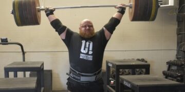 Lucas Hatton Locks Out 600 Lb Behind The Neck Press