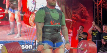 Hafthor Bjornsson Deadlifts
