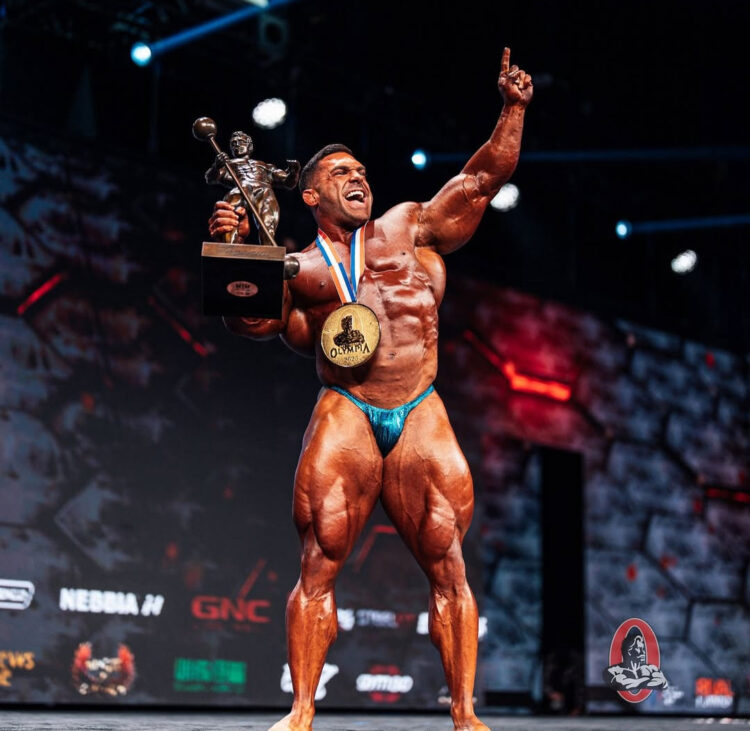 Derek Lunsford Wins 2025 Olympia