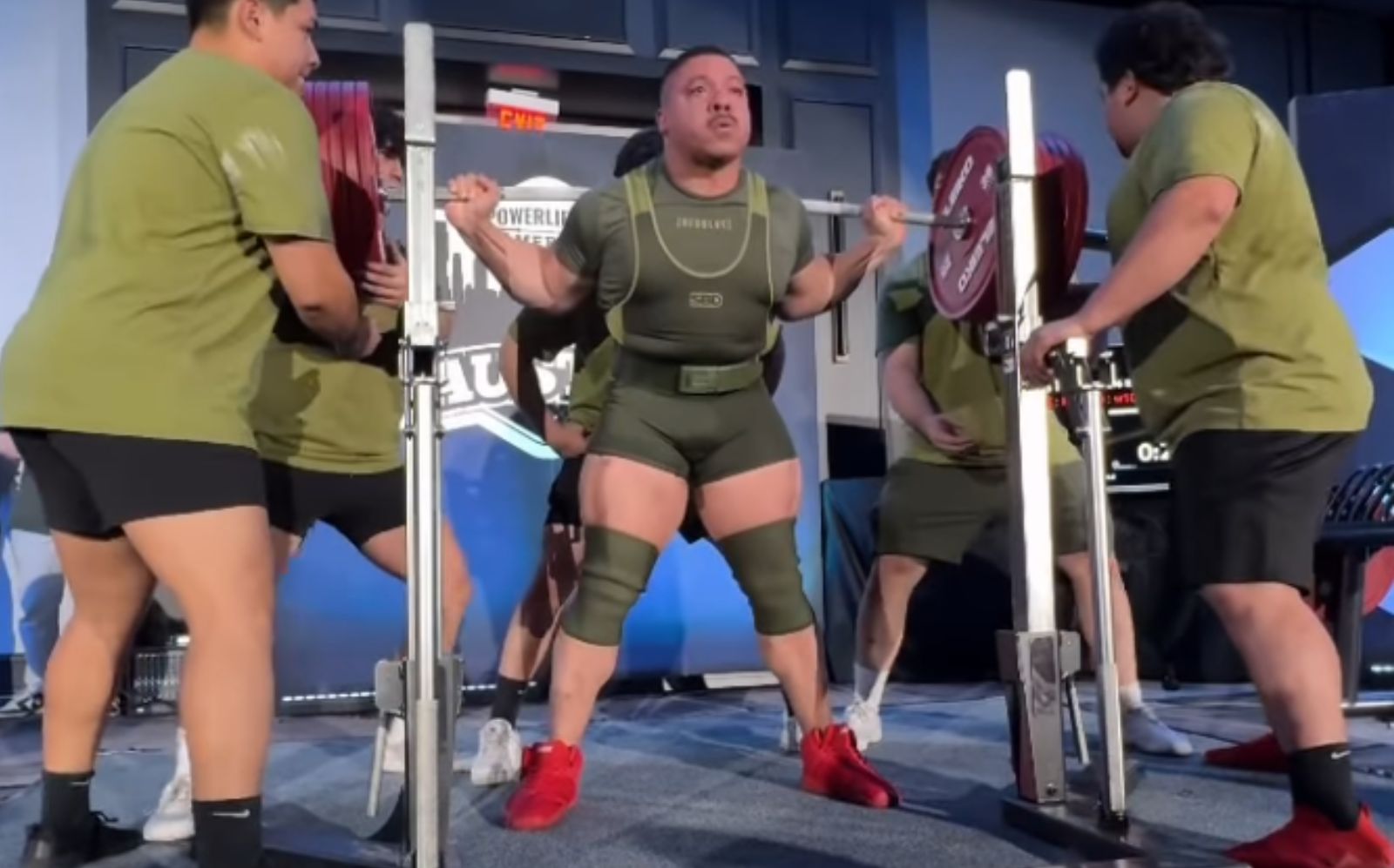 Ashton Rouska Achieves Raw Squat Unofficial Ipf World Record