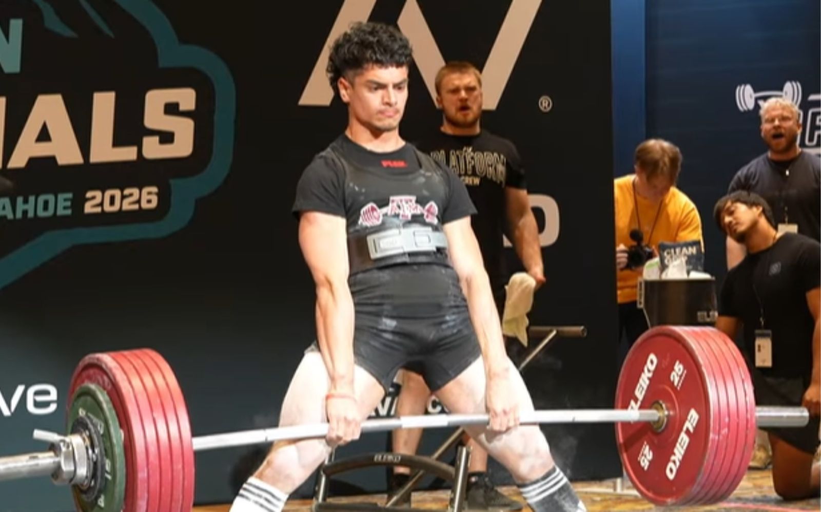 Michael Slabic Deadlifts Over 300 Kg 661 4 Lb