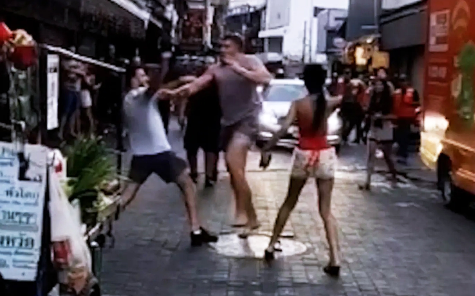 Bodybuilder Street Fight