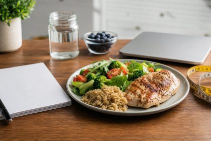 Maintenance calories are easier to find when food intake, body weight, and training are tracked together.