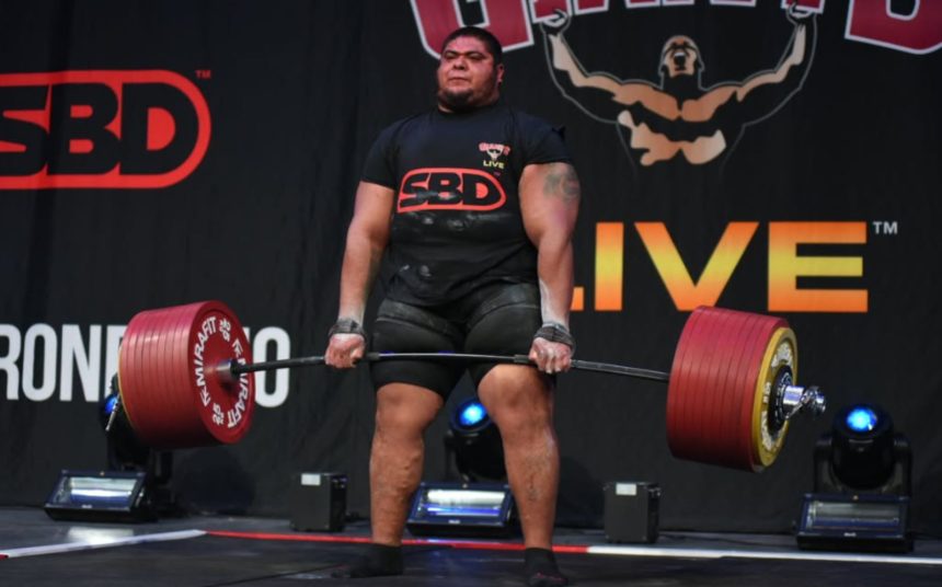 Raul Flores Sets New Deadlift World Record
