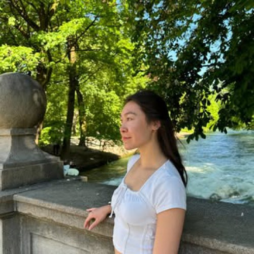 Nina Nguyen photo